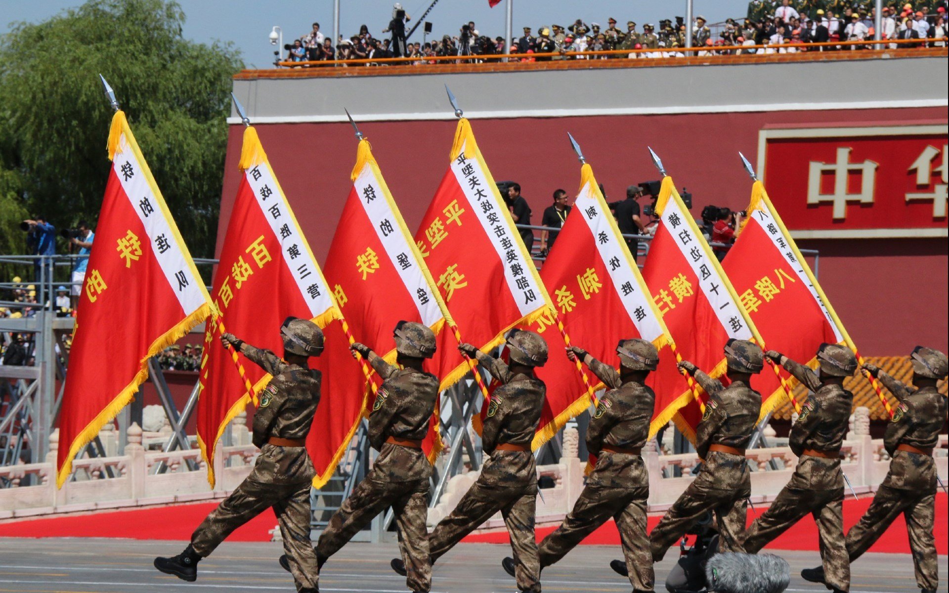 AYX GAME-拜仁慕尼黑继续高歌猛进，德甲领跑稳定