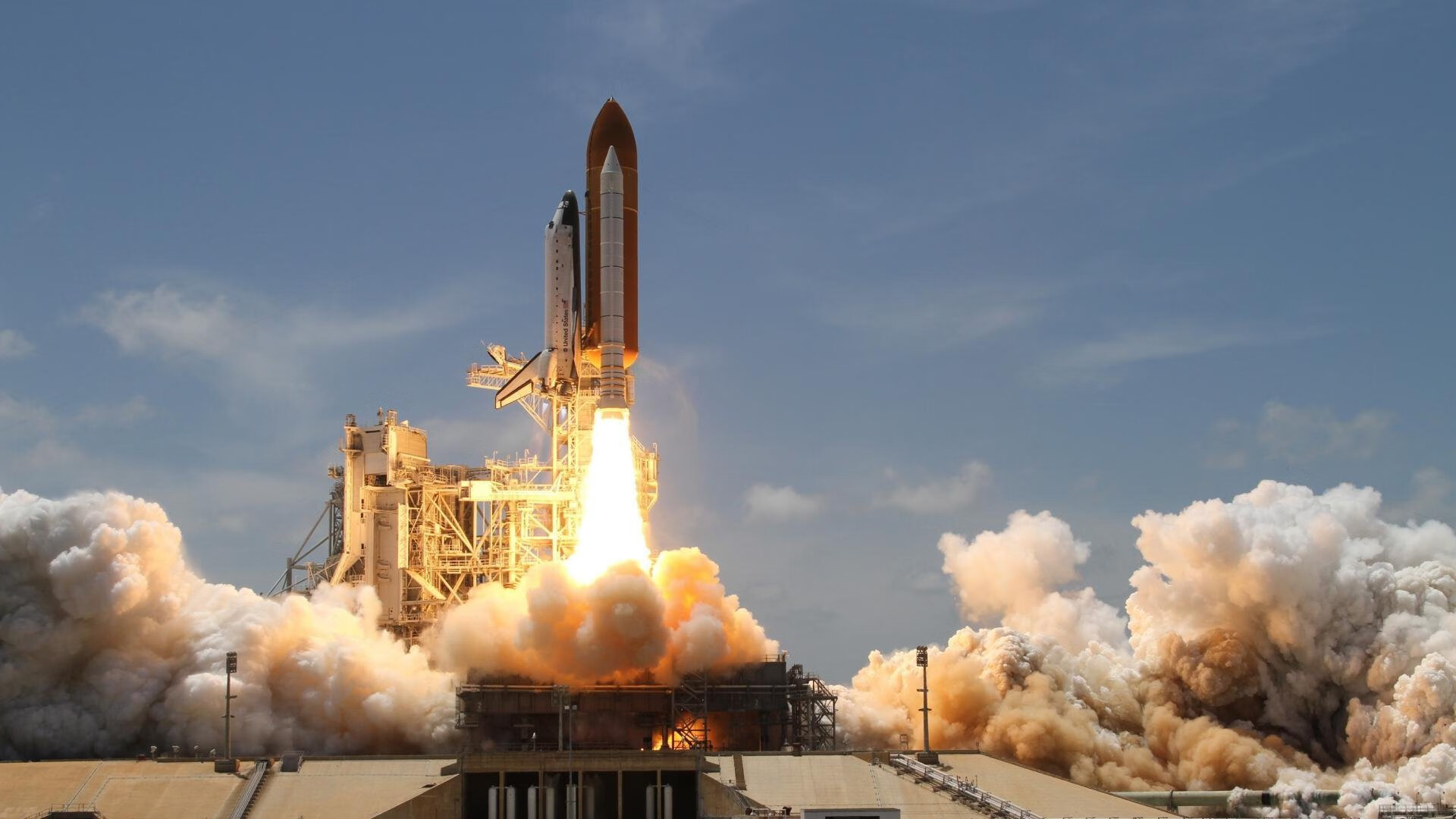 爱游戏官方网站-新的橄榄球商业化模式，哪些队伍将受益最大？，橄榄球市场